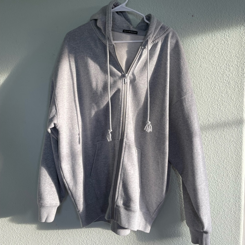 Brandy Melville FLEECE zip up jacket 🏁